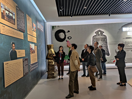 參觀秀洲清廉教育館2_副本.jpg 參觀秀洲清廉教育館2_副本.jpg