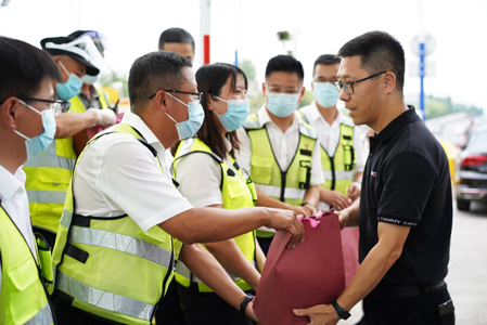 JT高溫慰問2022071502.jpg JT高溫慰問2022071502.jpg